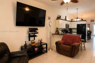 5941 W 20th Ln, Hialeah, FL 33016 - Photo 5