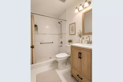 5941 W 20th Ln, Hialeah, FL 33016 - Photo 21