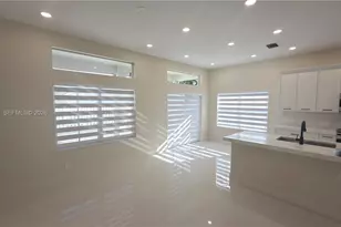 692 Maplewood Ct, Weston, FL 33327 - Photo 7