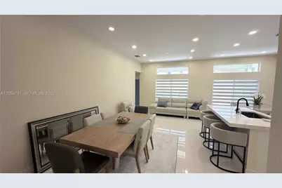 692 Maplewood Ct, Weston, FL 33327 - Photo 3