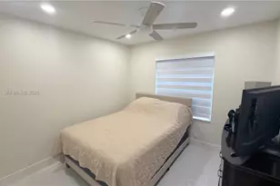 692 Maplewood Ct, Weston, FL 33327 - Photo 5