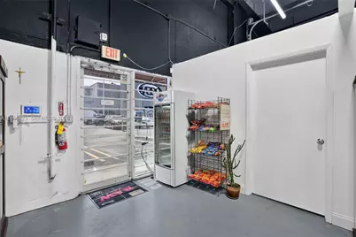 Wholesale, Distribution and Smoke Shop For Sale Off 836 Expressway, Miami, FL 33126 - Photo 3
