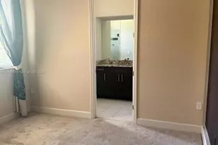 14615 SW 5th St, Pembroke Pines, FL 33027 - Photo 9