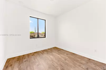 854 SW 1st St, Florida City, FL 33034 - Photo 23