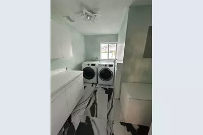 5240 SW 10th Ct, Plantation, FL 33317 - Photo 3