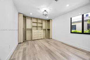 3050 SW 26th St, Miami, FL 33133 - Photo 11