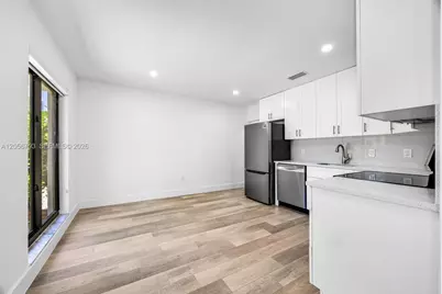 3050 SW 26th St #3050, Miami, FL 33133 - Photo 7