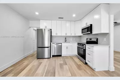 3050 SW 26th St #3050, Miami, FL 33133 - Photo 9