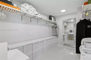 17111 Biscayne Blvd, North Miami Beach, FL 33160 - Photo 19