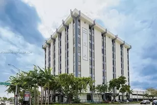 12550 Biscayne Blvd, North Miami, FL 33181 - Photo 1