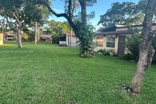 115 Fox Rd, Hollywood, FL 33024 - Photo 3