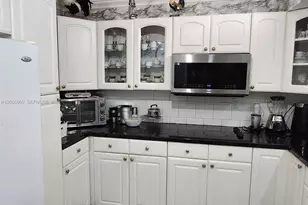 2750 NE 183rd St, Aventura, FL 33160 - Photo 7