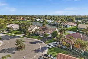 1661 NW 100th Way, Plantation, FL 33322 - Photo 5