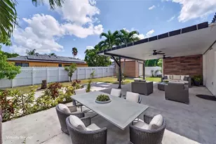 10704 SW 167th St, Miami, FL 33157 - Photo 33