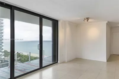 6061 Collins Ave #15D, Miami Beach, FL 33140 - Photo 3