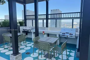 11 NE 6th St, Miami, FL 33132 - Photo 37