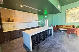 11 NE 6th St, Miami, FL 33132 - Photo 39