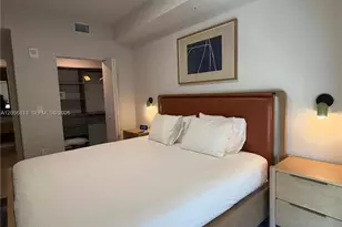 11 NE 6th St, Miami, FL 33132 - Photo 11