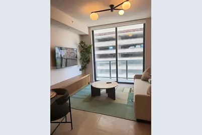 11 NE 6th St #705, Miami, FL 33132 - Photo 3