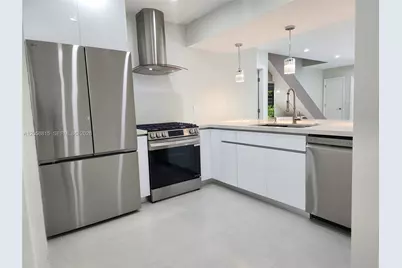 7342 Gary Ave, Miami Beach, FL 33141 - Photo 9