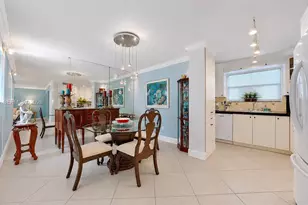 635 NW 97th Pl, Miami, FL 33172 - Photo 9