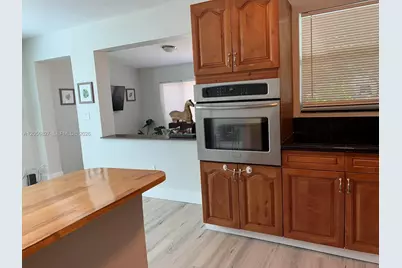 [Address not provided], Hallandale Beach, FL 33009 - Photo 7