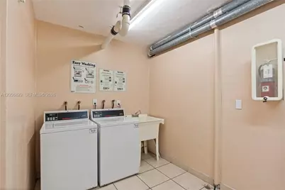 800 West Ave #722, Miami Beach, FL 33139 - Photo 29