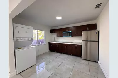 2803 SW 26th St #B, Miami, FL 33133 - Photo 3