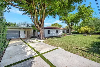 2198 NE 183rd St, North Miami Beach, FL 33179 - Photo 1
