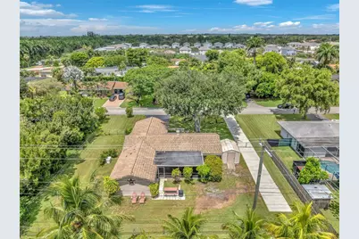 4770 SW 70th Ter, Davie, FL 33314 - Photo 47