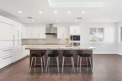 348 Elm St #B-10, Hollywood, FL 33019 - Photo 13