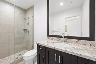 348 Elm St, Hollywood, FL 33019 - Photo 15