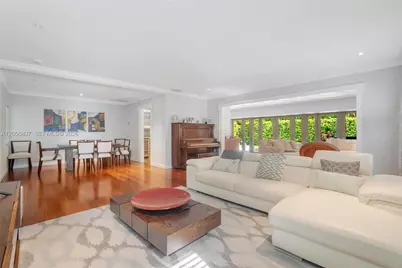 412 Gerona Ave, Coral Gables, FL 33146 - Photo 3