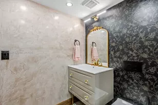 2457 Collins Ave, Miami Beach, FL 33140 - Photo 3