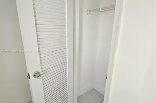 1400 NW 90th Way, Plantation, FL 33322 - Photo 9