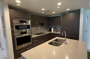 7825 NW 107th Ave, Doral, FL 33178 - Photo 11