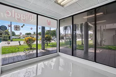 Dog Grooming Shop For Sale in Miami, Miami, FL 33173 - Photo 9