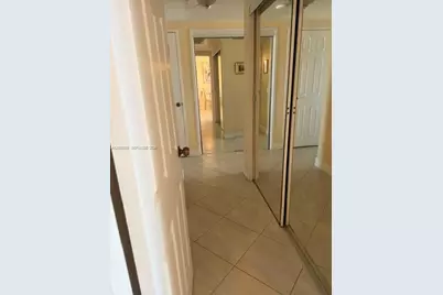 5601 Collins Ave #1723, Miami Beach, FL 33140 - Photo 15