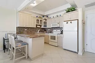 5601 Collins Ave, Miami Beach, FL 33140 - Photo 11