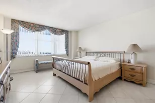 5601 Collins Ave, Miami Beach, FL 33140 - Photo 13