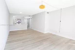1000 NW 106th Terrace, Pembroke Pines, FL 33026 - Photo 5