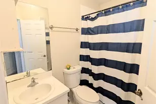2320 SE 23rd Rd, Homestead, FL 33035 - Photo 9