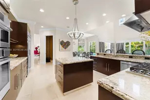 275 189th Terrace, Sunny Isles Beach, FL 33160 - Photo 13