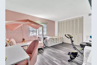 1060 92nd St #6, Bay Harbor Islands, FL 33154 - Photo 15