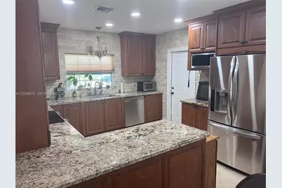 880 Azalea Ct, Plantation, FL 33317 - Photo 21
