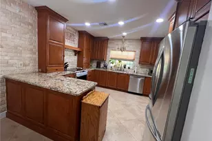 880 Azalea Ct, Plantation, FL 33317 - Photo 23