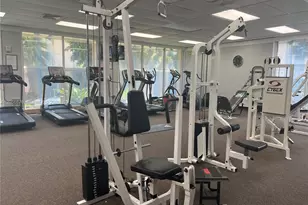 300 Bayview Dr, Sunny Isles Beach, FL 33160 - Photo 5