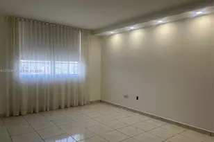 300 Bayview Dr, Sunny Isles Beach, FL 33160 - Photo 11