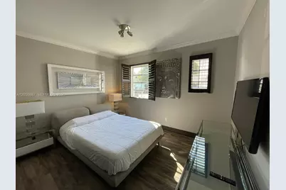 610 8th St #101, Miami Beach, FL 33139 - Photo 13