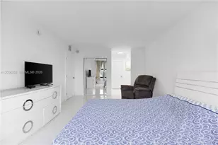 2500 Parkview Dr, Hallandale Beach, FL 33009 - Photo 35